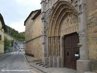 PORTADA, CALZADA Y PUENTE SOBRE EL R&Iacute;O ARAG&Oacute;N