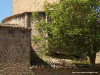 �BSIDE. LADO NORTE ASOMANDO ENTRE EDIFICACIONES POSTERIORES