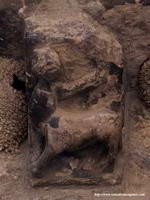 CANECILLO MURO NORTE: CENTAURO