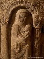 DETALLE DE LA VIRGEN Y EL NI�O LACTANTE
