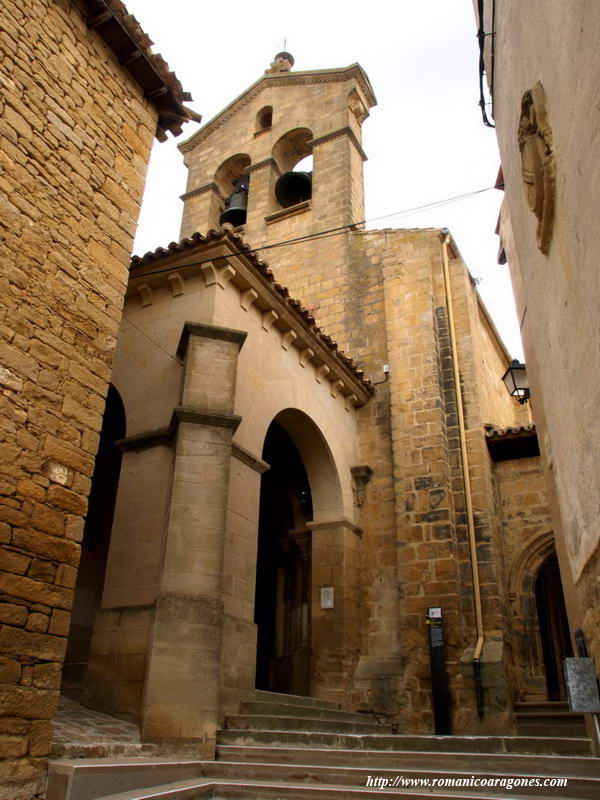 HASTIAL DE PONIENTE ENTRE EL CASERO. VISTA SUROESTE