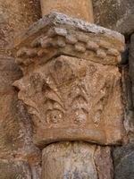 CAPITEL DE DECORACI�N VEGETAL