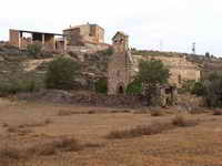 ERMITA Y AL FONDO CAN OMEDES DESDE EL SUROESTE