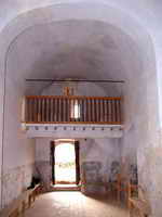 INTERIOR DEL TEMPLO HACIA LOS PIES