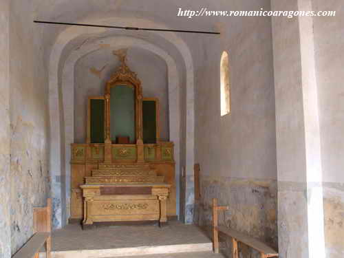 INTERIOR DEL TEMPLO HACIA LA CABECERA