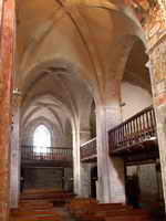 NAVE CENTRAL HACIA LOS PIES