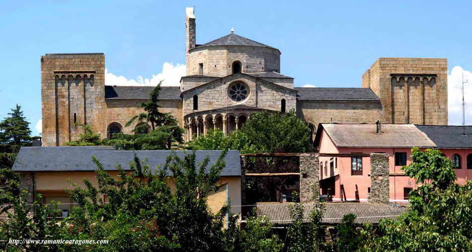 PANORMICA DESDE EL ESTE DEL TEMPLO