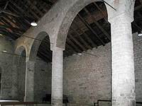 PILASTRAS Y ARCOS DE SEPARACI�N ENTRE NAVE CENTRAL Y NORTE
