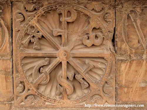 CRISMN EN LA PUERTA DE LA ANUNCIATA, PROCEDENTE DE SANTA MARA LA ANTIGUA