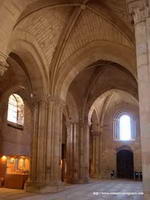 NAVE CENTRAL HACIA LOS PIES
