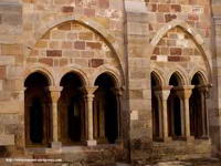 DETALLE DE UNA CRUJ�A DEL CLAUSTRO