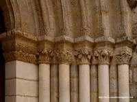 CAPITELES DE LA PORTADA SUR