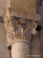 CAPITEL SUR DEL ARCO TRIUNFAL