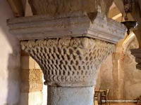 CAPITEL DE ENTRELAZO