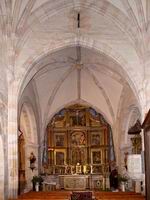 NAVE CENTRAL HACIA LA CABECERA