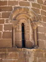 VENTANAL CENTRAL ABSIDAL