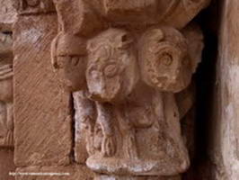 CAPITEL DEL LADO ESTE. HOMBRE LUCHANDO CON LE�N