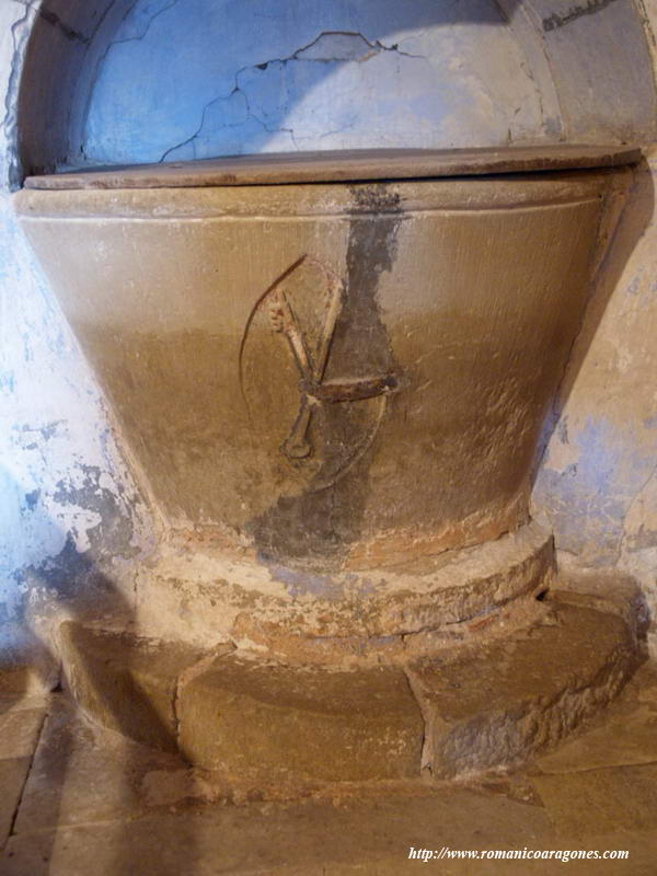 PILA BAUTISMAL