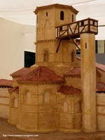 MAQUETA DEL ESTADO DEL TEMPLO ANTES DE LA RESTAURACIÓN (1894-1904)