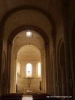 NAVE CENTRAL HACIA LA CABECERA