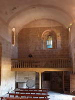 INTERIOR DEL TEMPLO HACIA LOS PIES