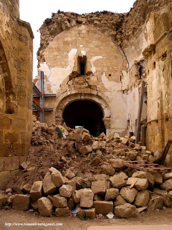 VISTA DE CONJUNTO DE LA CABECERA PRIMITIVA DESDE EL INTERIOR