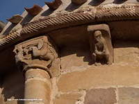 CAPITEL Y CANECILLO ABSIDAL