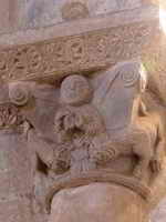 CAPITEL DEL LADO SUR DEL ARCO TRIUNFAL