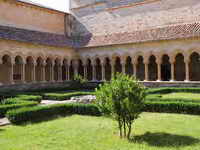 &Aacute;ngulo noroeste del claustro