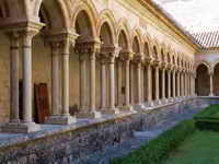 &Aacute;ngulo noroeste del claustro
