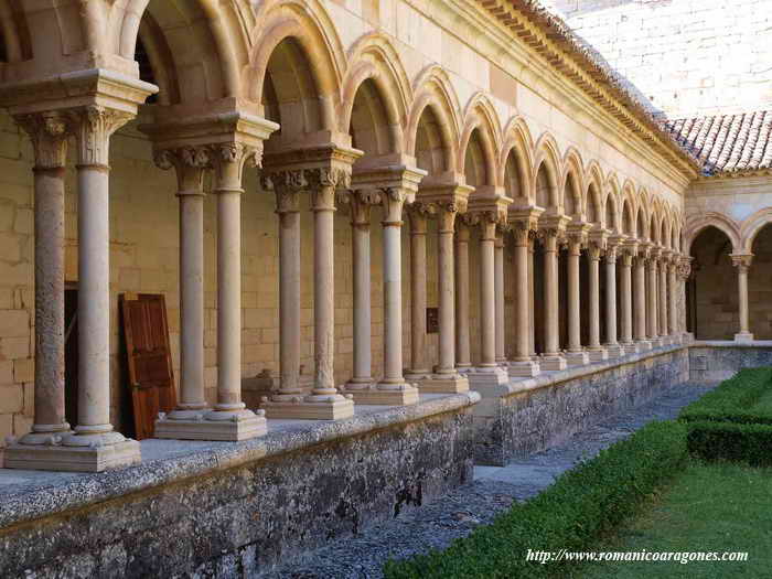 Ángulo noroeste del claustro