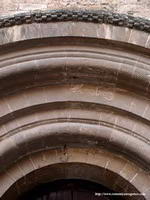 CAPITELES DEL LADO SUR