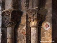 CAPITEL DE PALMETAS Y VOLUTAS
