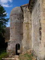 TORRE CIL�NDRICA DESDE EL ESTE