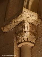 CAPITEL DE VENTANAL ABSIDIAL