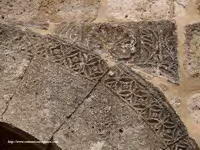 DECORACI�N DE LAS DOVELAS Y FRISO