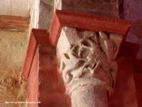 ARCO TRIUNFAL. CAPITEL NORTE