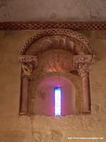 VENTANAL EN ALTURA DEL MURO MERIDIONAL DE LA NAVE