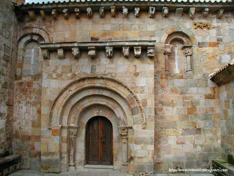MURO SUR CON LA PORTADA ADELANTADA.