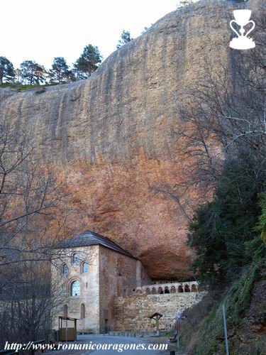SAN JUN DE LA PEA. VISERA ROCOSA NATURAL DEL MONASTERIO VIEJO