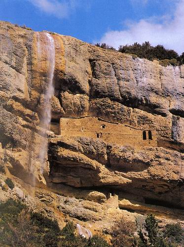 FOTO DE ADOLFO CASTN. ERMITA DE LA CUEVA. YEBRA DE BASA