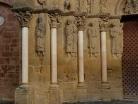 COLUMNAS Y CAPITELES DEL LADO NORTE