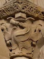 CAPITELES DEL LADO NORTE