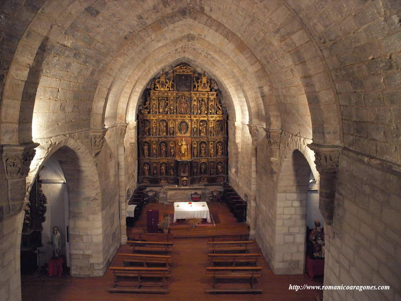 INTERIOR DEL TEMPLO HACIA LA CABECERA
