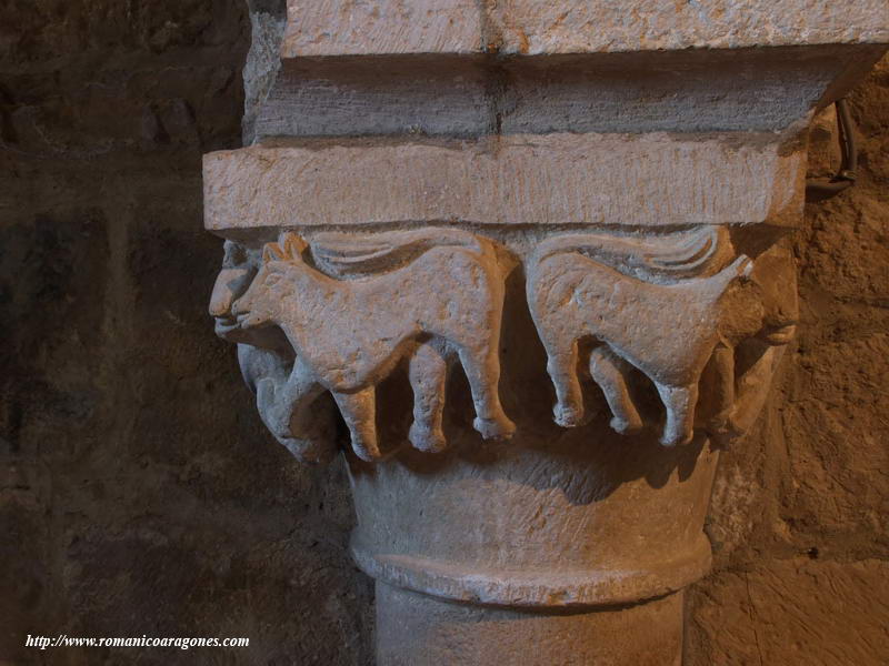 CAPITEL DEL LADO NORTE EN EL ÚLTIMO FAJÓN, YA EN EL CORO.